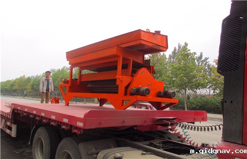 湿式磁选机，如何才能调整好湿式磁选机的磁系偏角？厂家_铁矿磁选机在铁粉选别中起什么作用？磁场一般为多少_磁块如何排列 