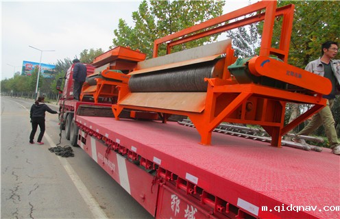 湿式磁选机，潍坊湿式磁选机的销售中注意售后服务_潍坊湿式磁选机的销售中注意售后服务生产厂家_钒钛铁矿潍坊湿式磁选机的销售中注意售后服务型号参数及磁场强